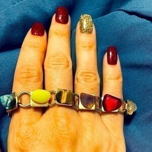 Gorgeous polished stone bracelet